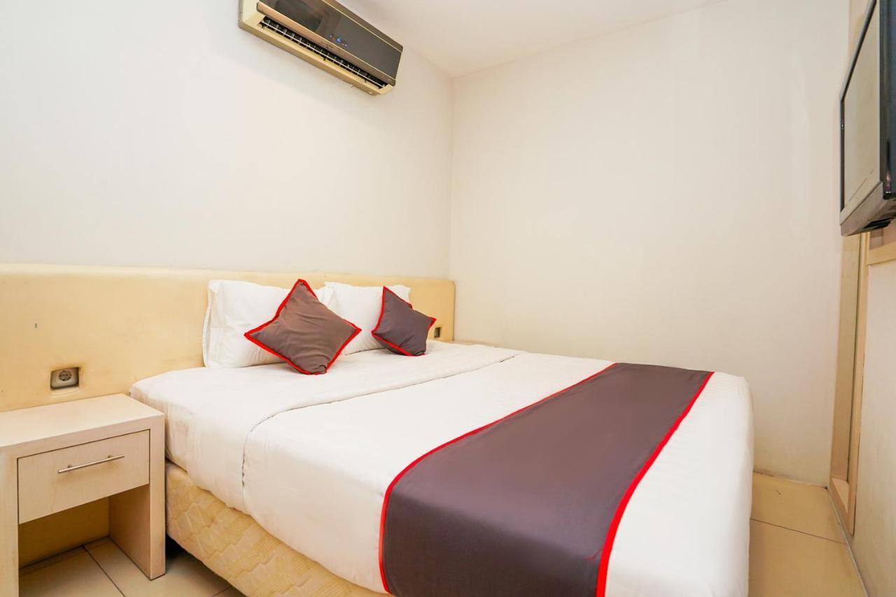 Hotel Collection O 29 Twin Tower à Sorabaya Extérieur photo