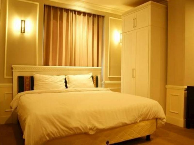 Hotel Collection O 29 Twin Tower à Sorabaya Extérieur photo