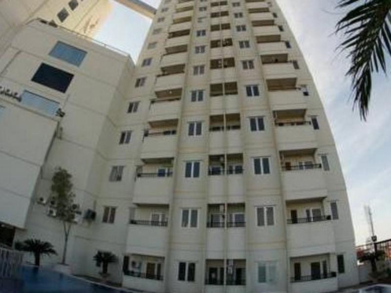 Hotel Collection O 29 Twin Tower à Sorabaya Extérieur photo